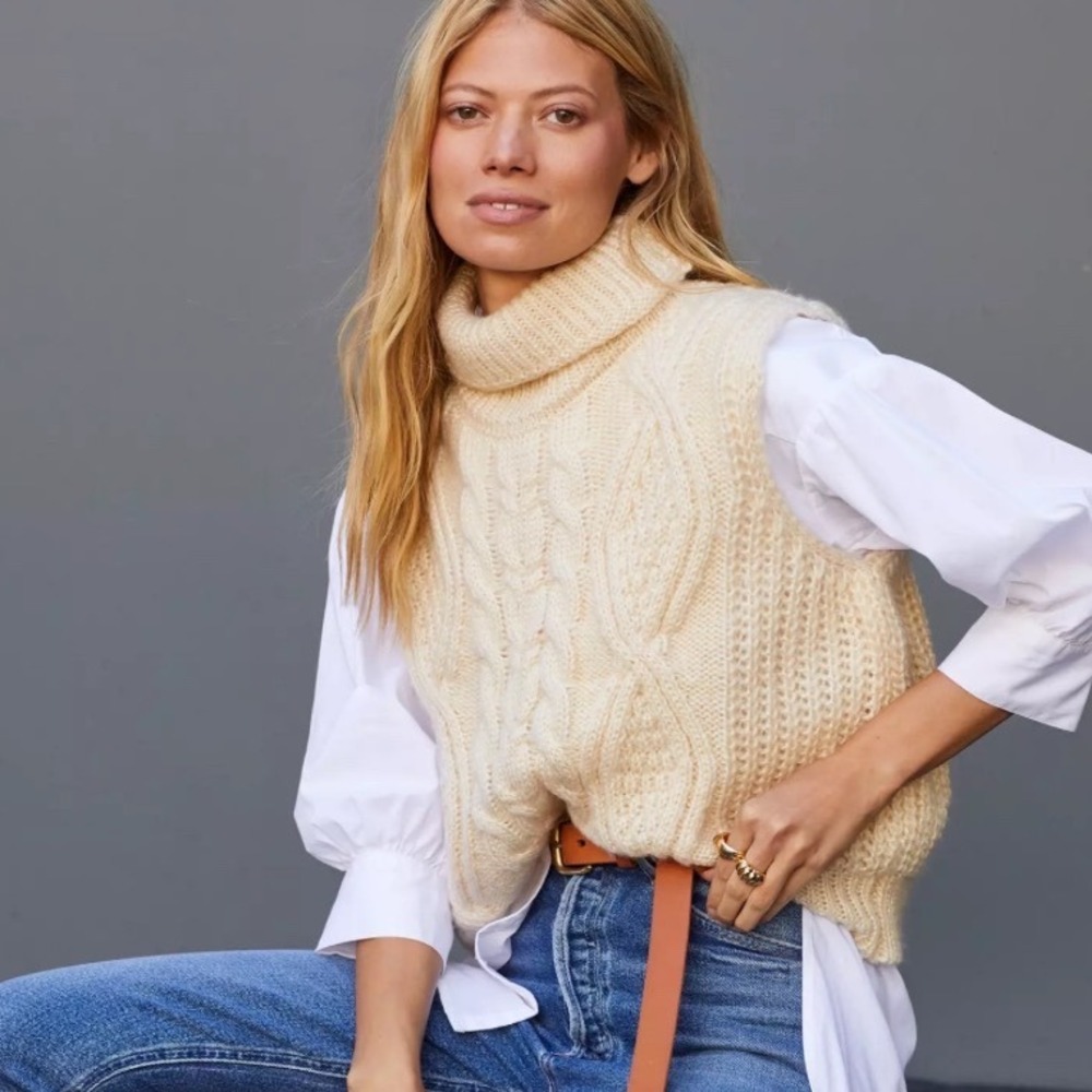 Anthropologie Cream Cable Knit Turtleneck‎ Sweater Vest OS Boxy